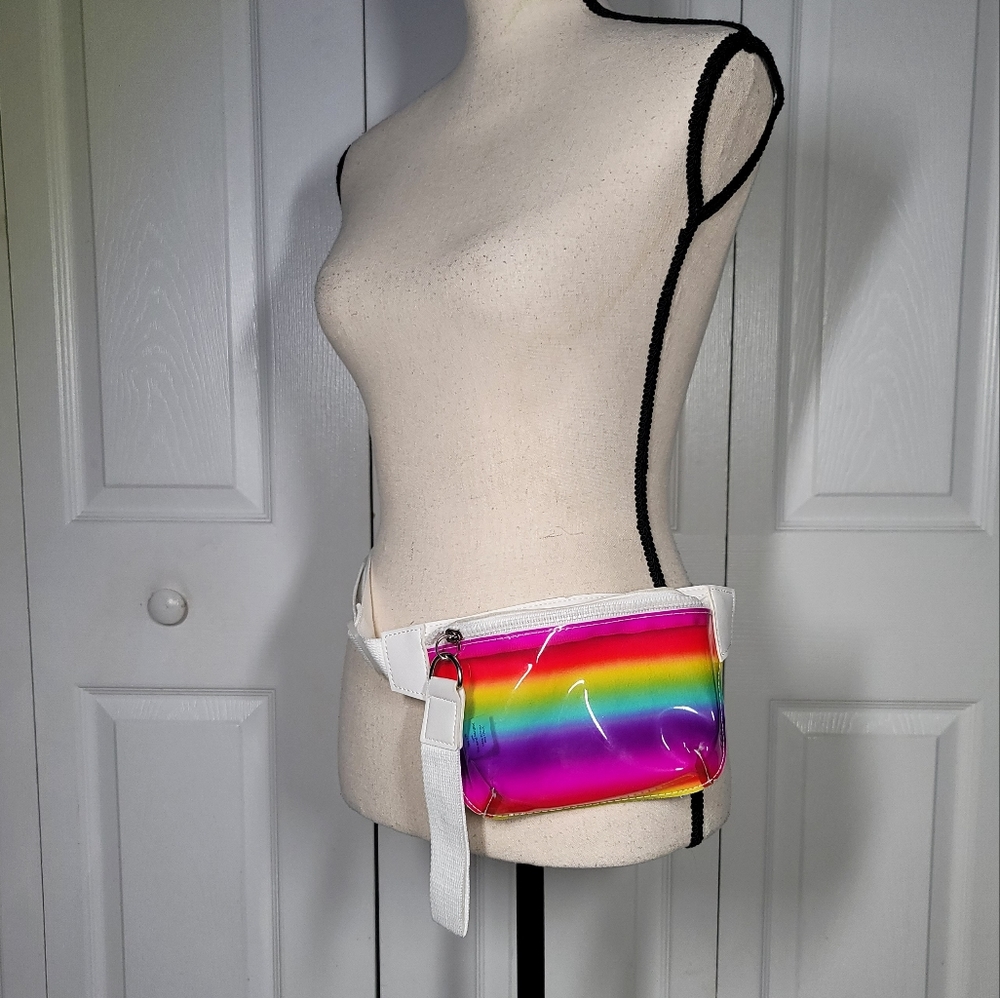 💥 Rainbow Colored Fanny Pack